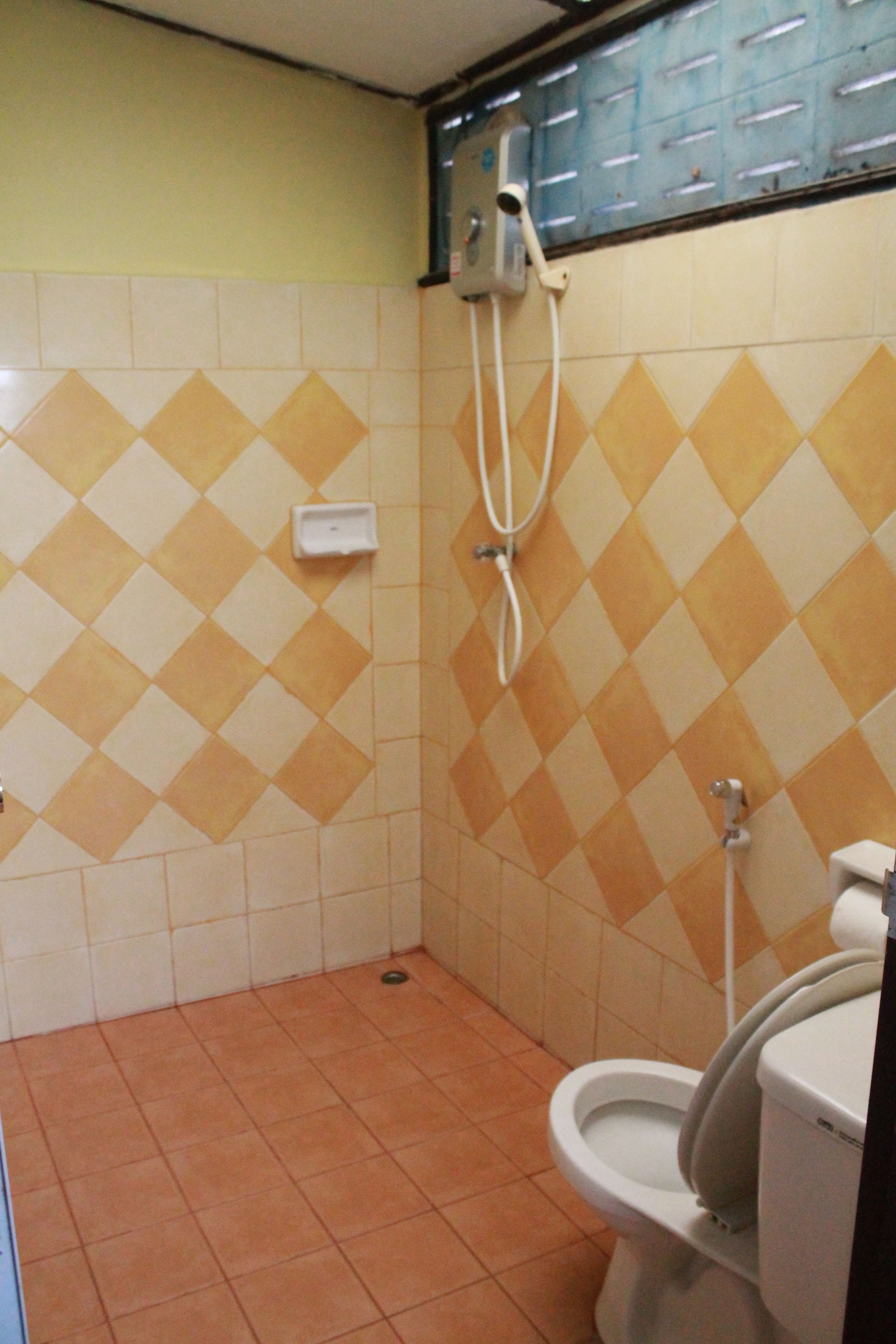 superior bungalow garden view | bathroom | shower, towels