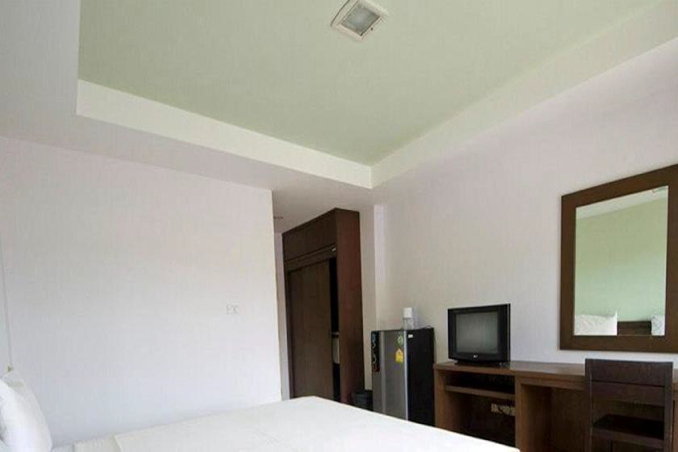 standard room | premium bedding, desk, free wifi, bed sheets
