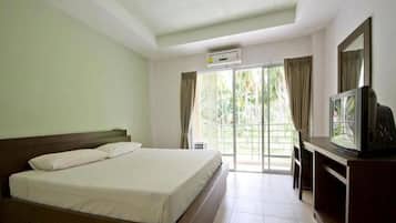 Standard Room | Premium bedding, desk, free WiFi, bed sheets