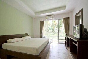 Rom – standard | Sengetøy av topp kvalitet, skrivebord, wi-fi (inkludert) og sengetøy