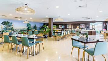 Daily buffet breakfast (EUR 18.50 per person)