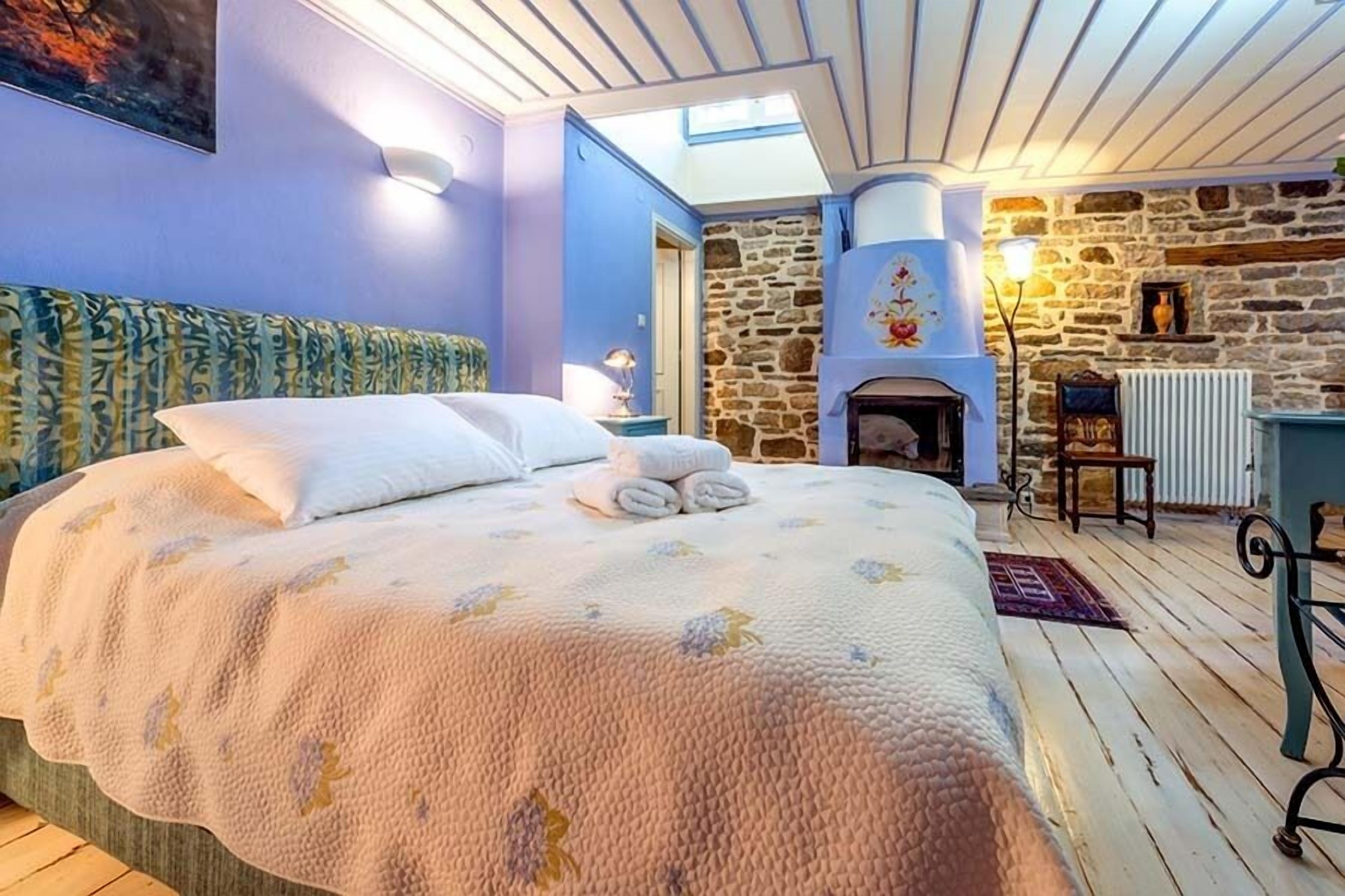 premium bedding, desk, blackout curtains, soundproofing