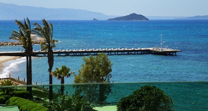 Dragut Point South Hotel