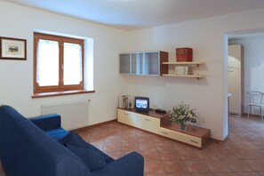 Leilighet, 2 soverom (Dona - Loc. Maranzanis) | Oppholdsområde | TV