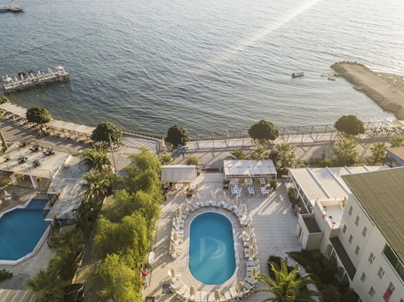 Aerial view. Dragut Point North Hotel