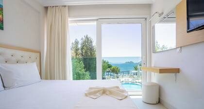 Dragut Point North Hotel