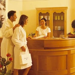 Sauna, body treatments, facials