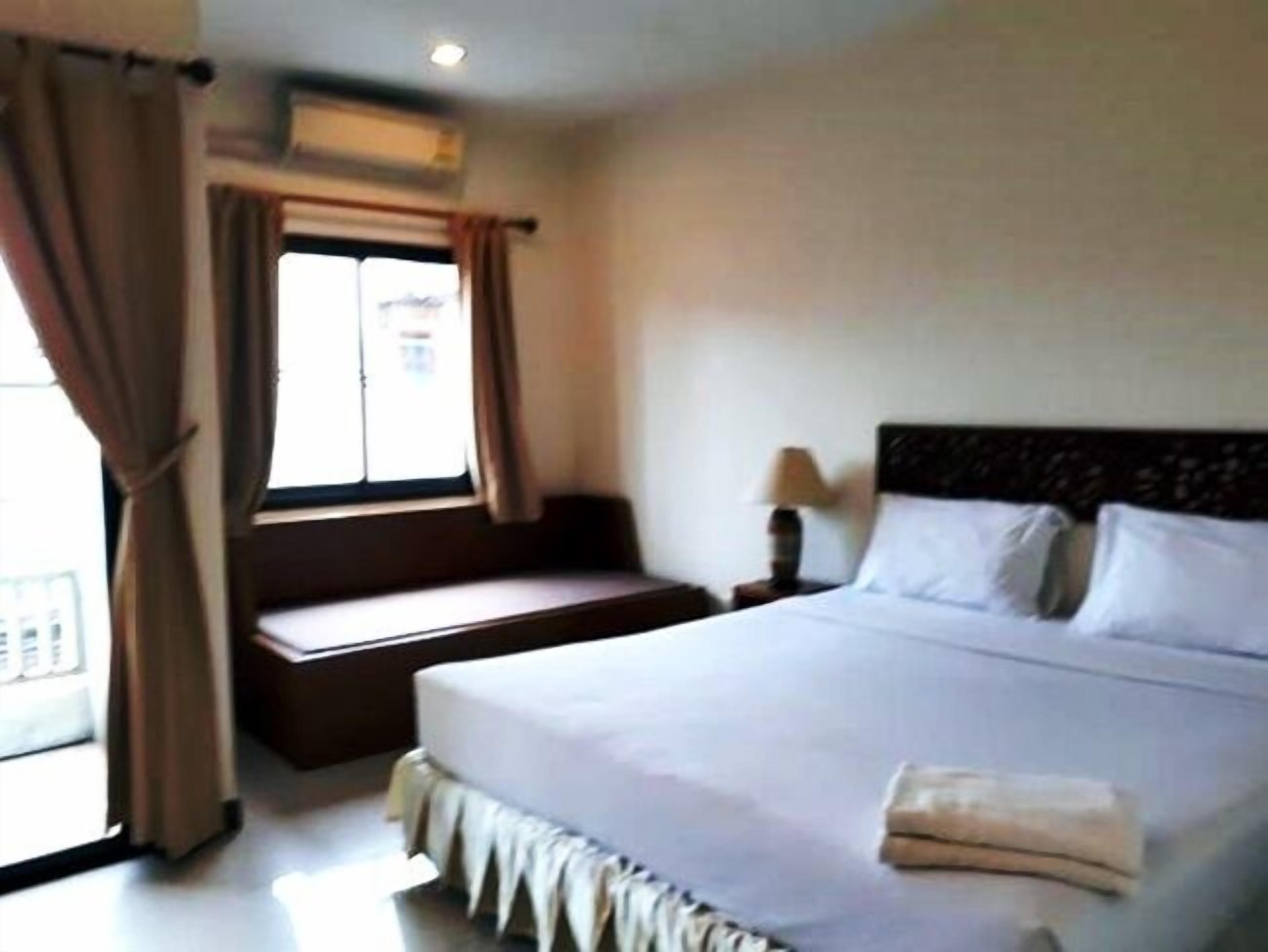 Photo - Nathon Residence Hotelโรงเเรมหน้าทอนเรสซิเด้นท์