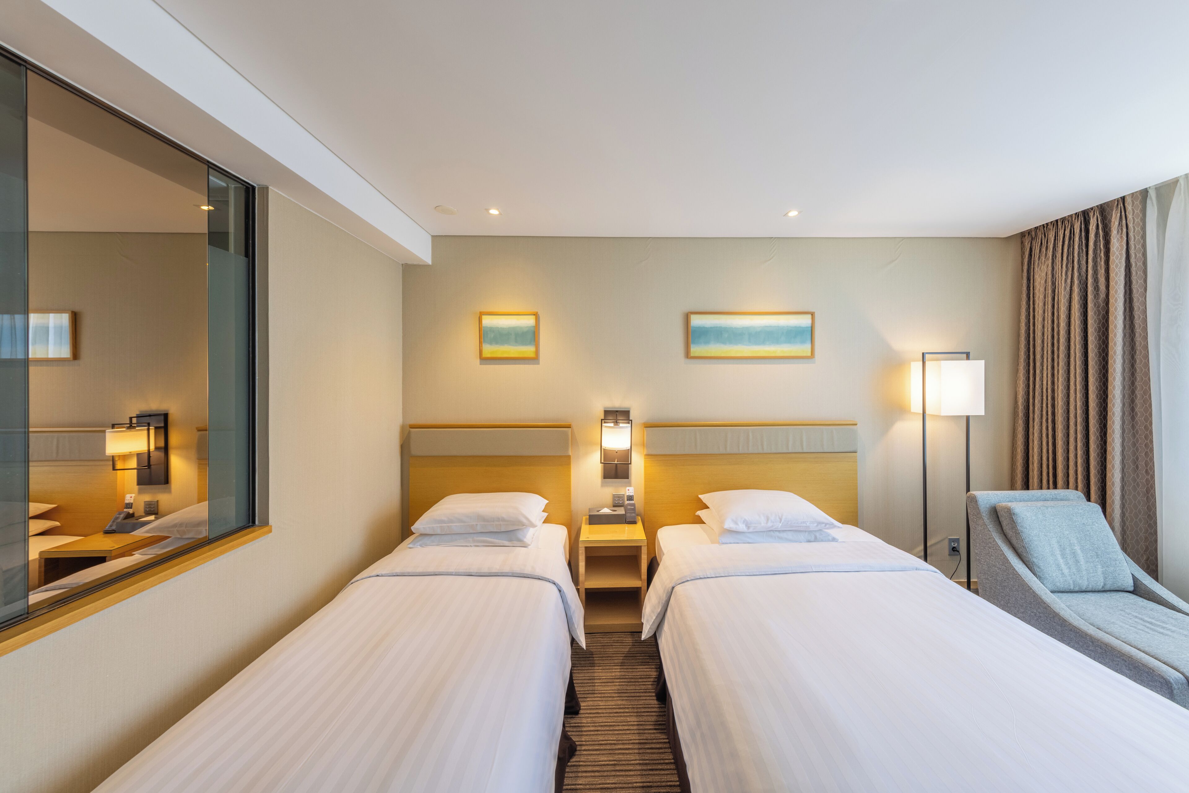 标准房, 2 张单人床, 无烟房 | 客房内保险箱、特色家居、办公桌、遮光窗帘