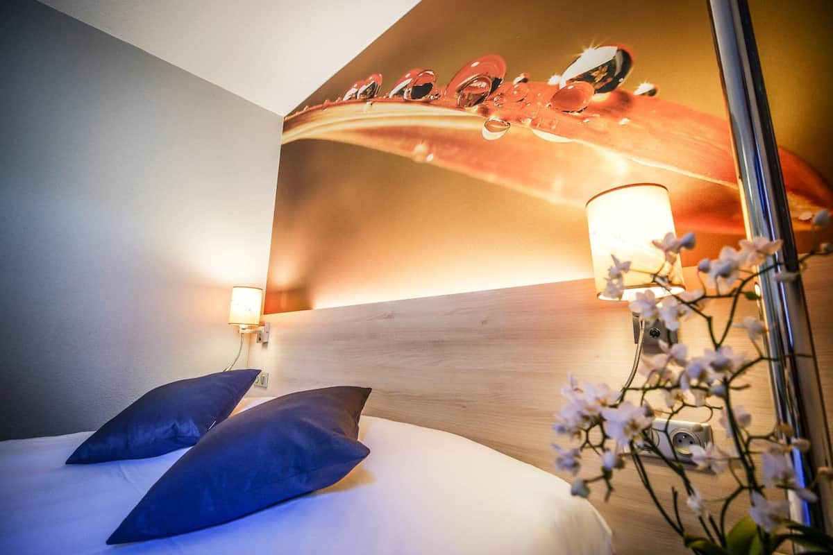 blackout curtains, iron/ironing board, free cots/infant beds, free wifi