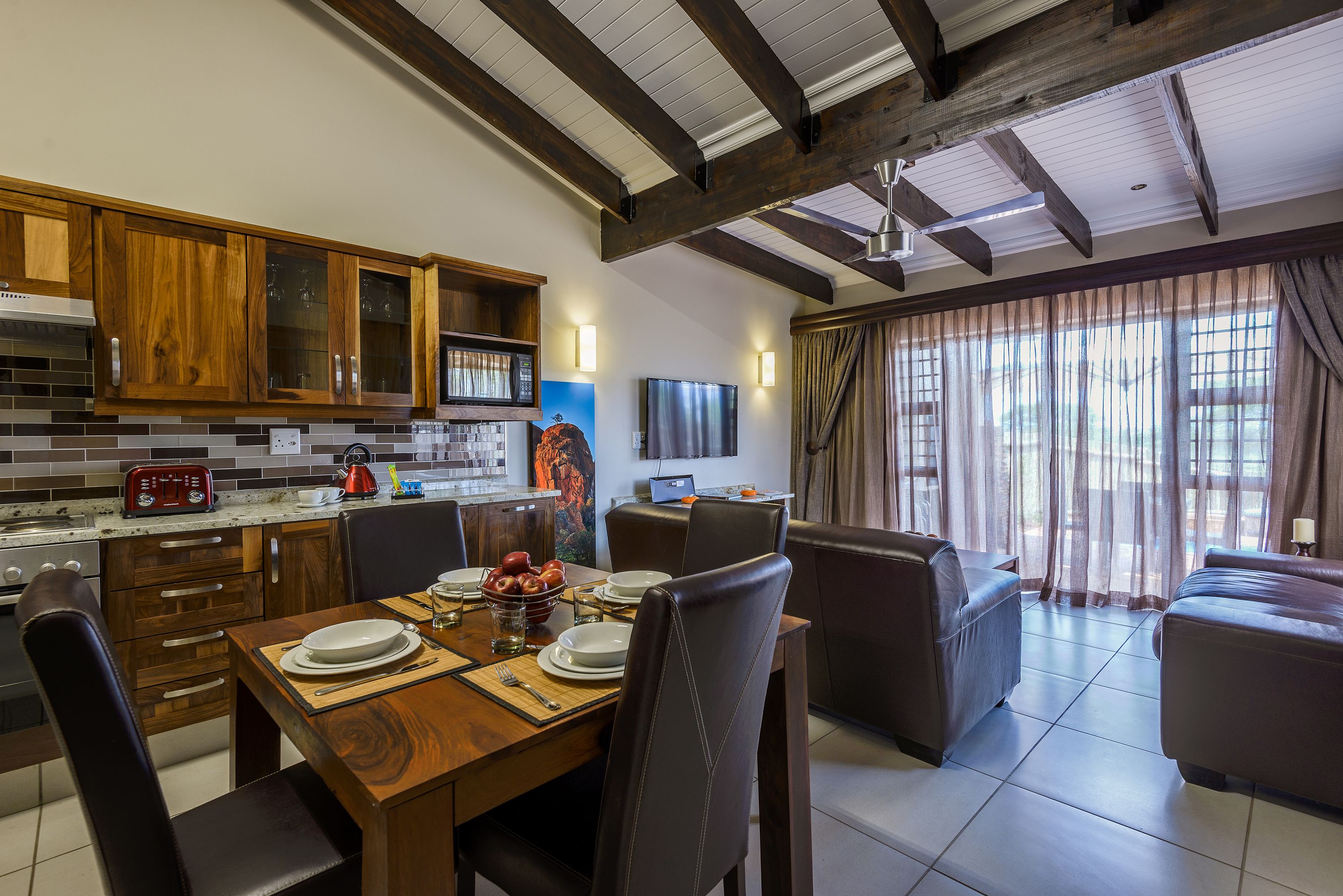 two bedroom villa with splash pool | in-room dining