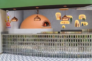 Café da manhã, almoço e jantar