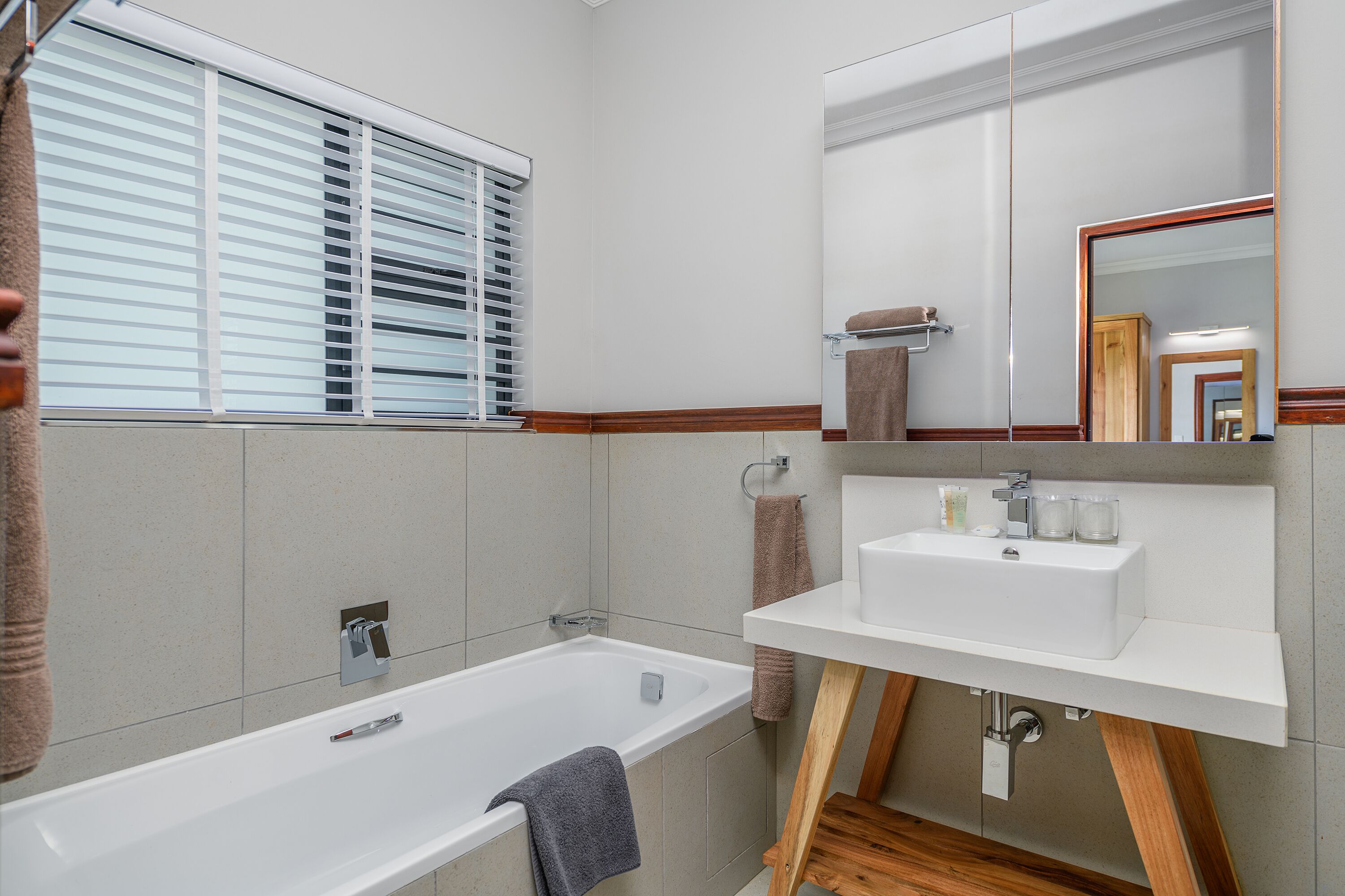 Chalet de lujo, 3 habitaciones | Baño | Secador de pelo y toallas