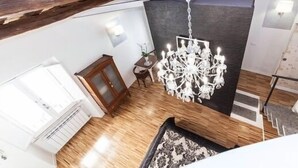 Studio, Annex Building | Minibar, in-room safe, desk, iron/ironing board (on request) - Urbana33 (Rome)