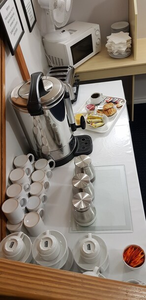 Free daily continental breakfast