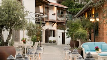 Cafe