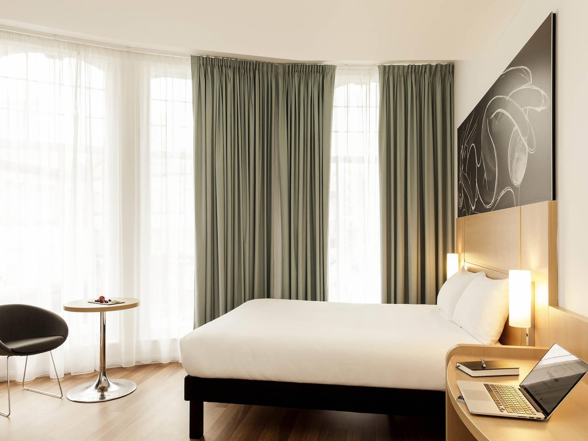 Premium Room | Free WiFi, bed sheets, alarm clocks