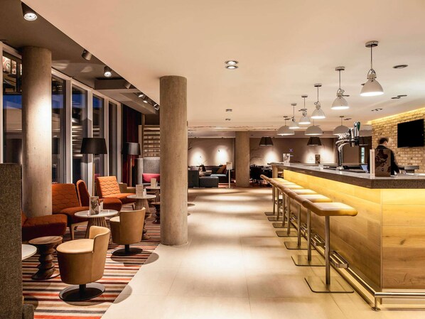 Lunch and dinner served, international cuisine - ibis Edinburgh Centre South Bridge - Royal Mile (Edinburgh)