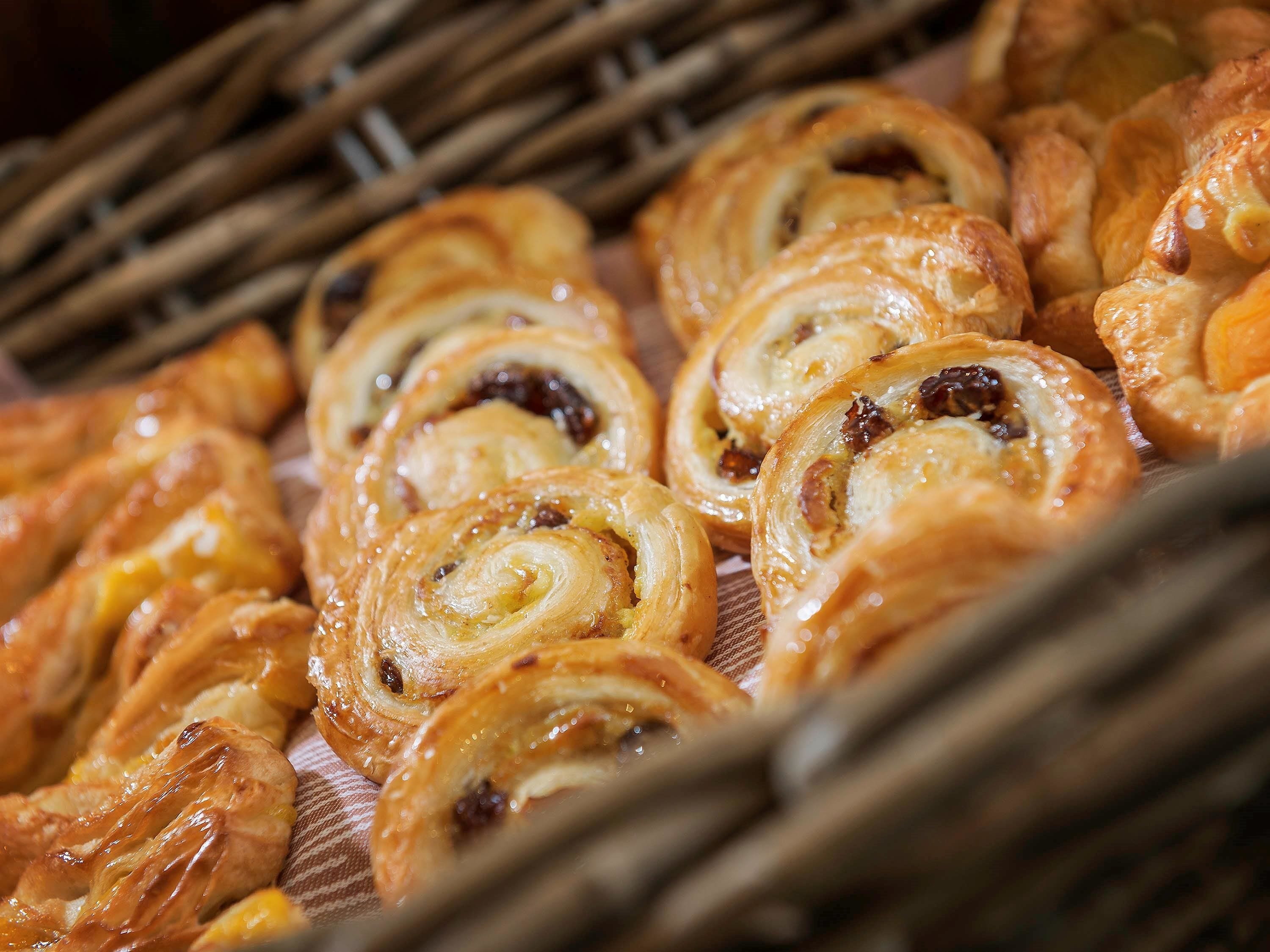 daily english breakfast (gbp 13.50 per person)