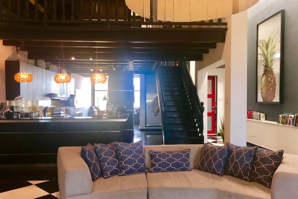 Luksus-loftsleilighet, 3 soverom, kjøkken, havutsikt | Oppholdsrom