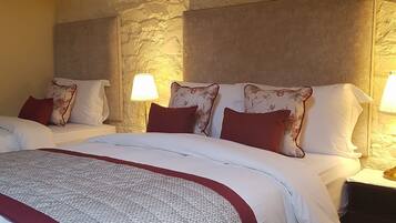 Classic Double or Twin Room, Ensuite, Garden View