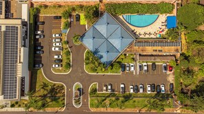 Self parking - Hotel Golden Park Ribeirão Preto By Nacional Inn  (Ribeirão Preto)