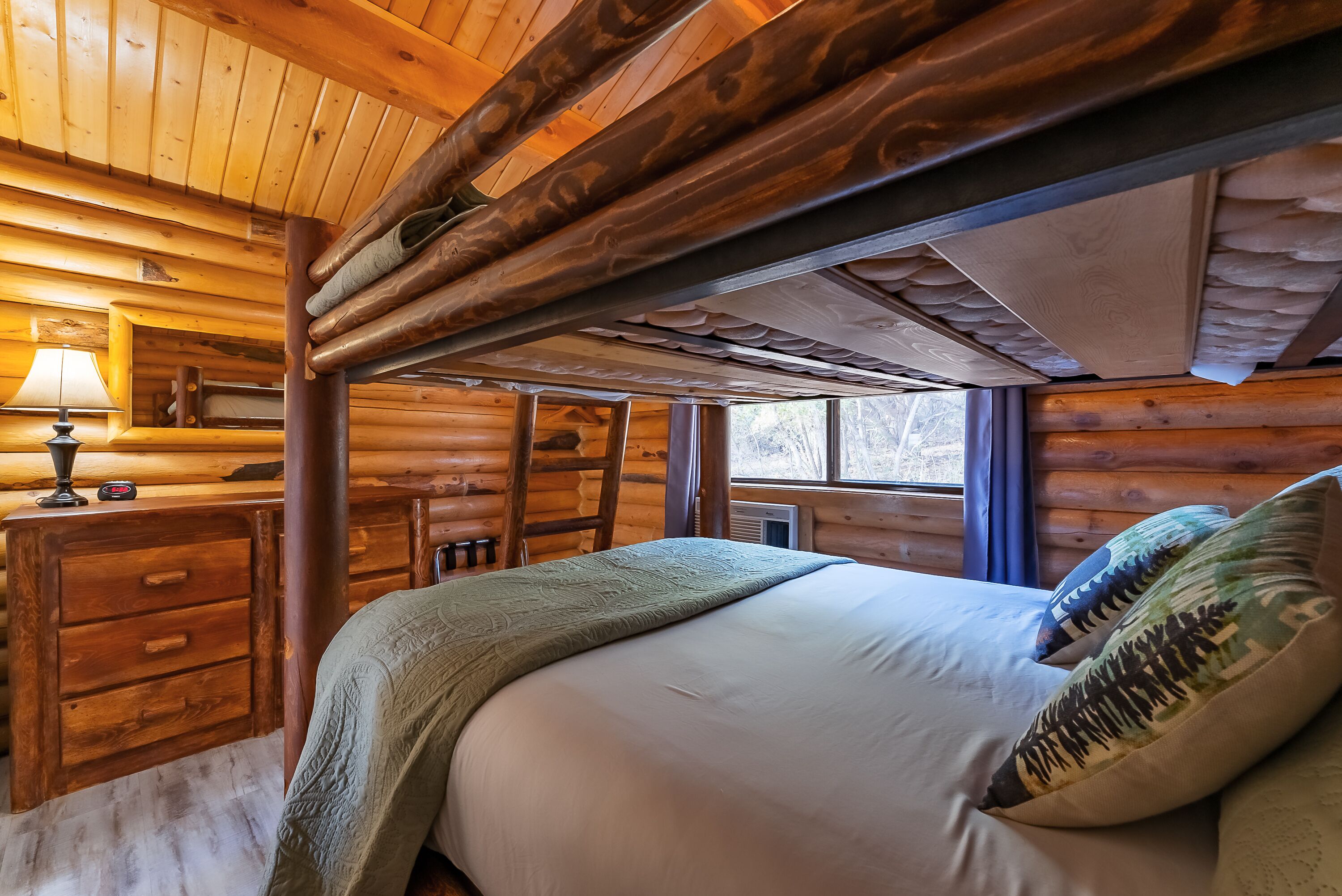 cabin, 1 bedroom | 1 bedroom, free wifi, bed sheets
