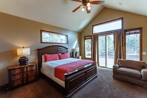 House, Multiple Beds