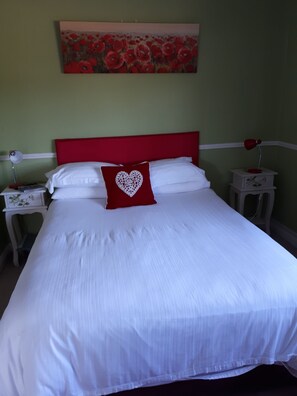 Double Single Ensuite | Ferros/tábuas de passar roupa, Wi-Fi de cortesia, roupa de cama