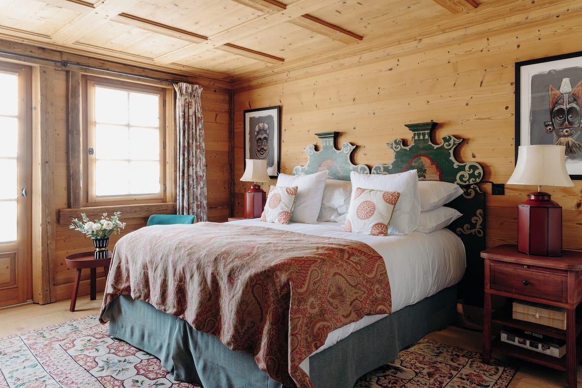 1 bedroom, premium bedding, free minibar items, in-room safe