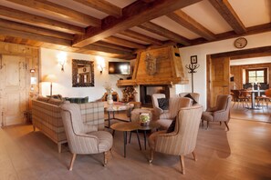 Lobby lounge - La Ferme du Golf (Megeve)