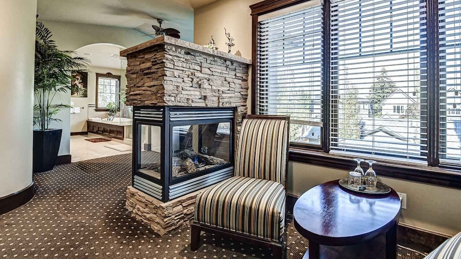 Westmount River Inn