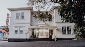 Bagian depan properti