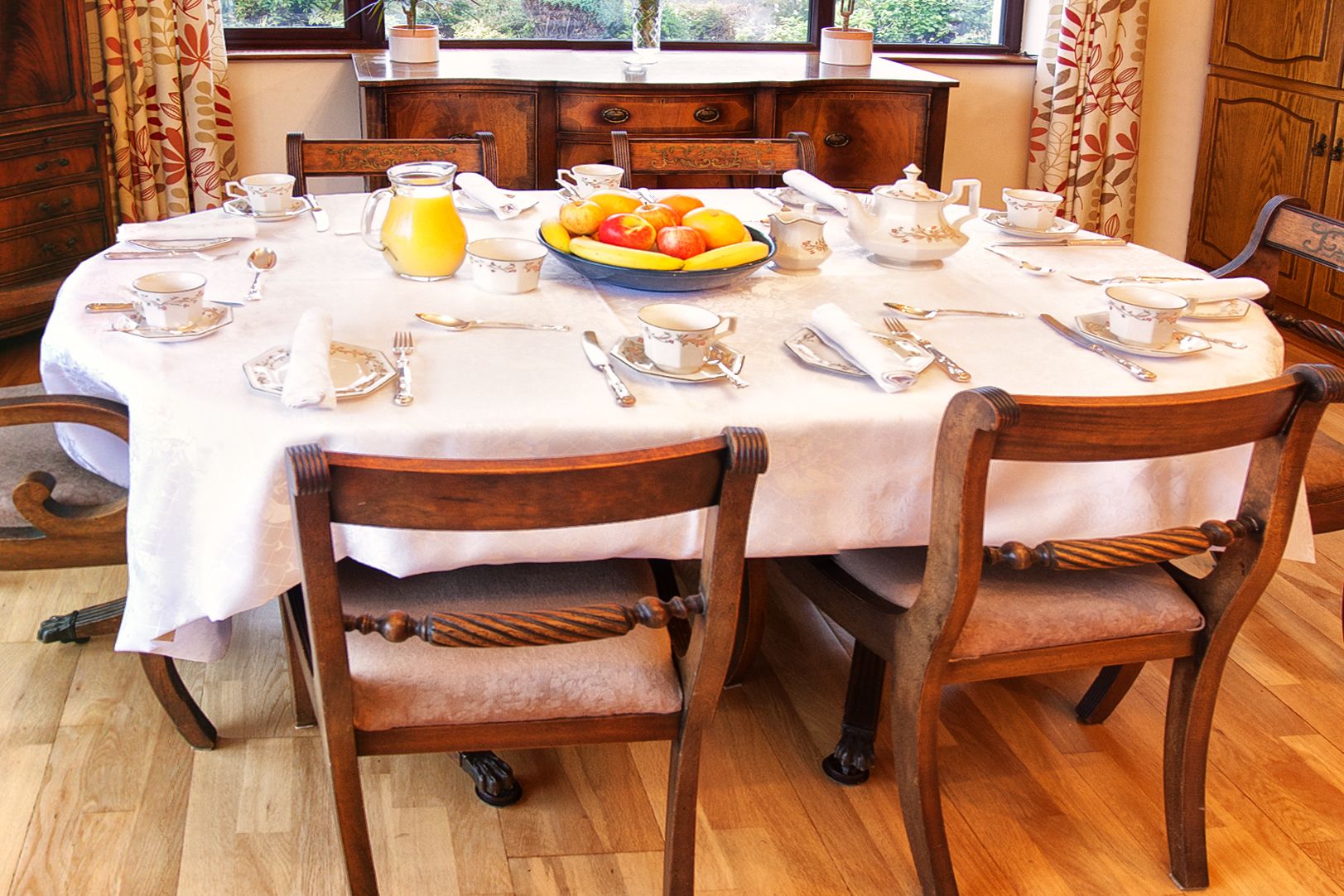 Free daily full breakfast 