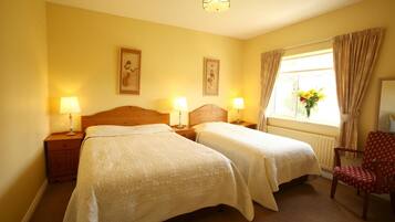 Desk, iron/ironing board, free WiFi