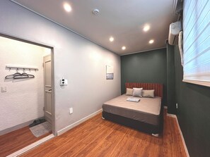 Deluxe-Doppelzimmer | Daunenbettdecken, Select-Comfort-Betten, Schreibtisch