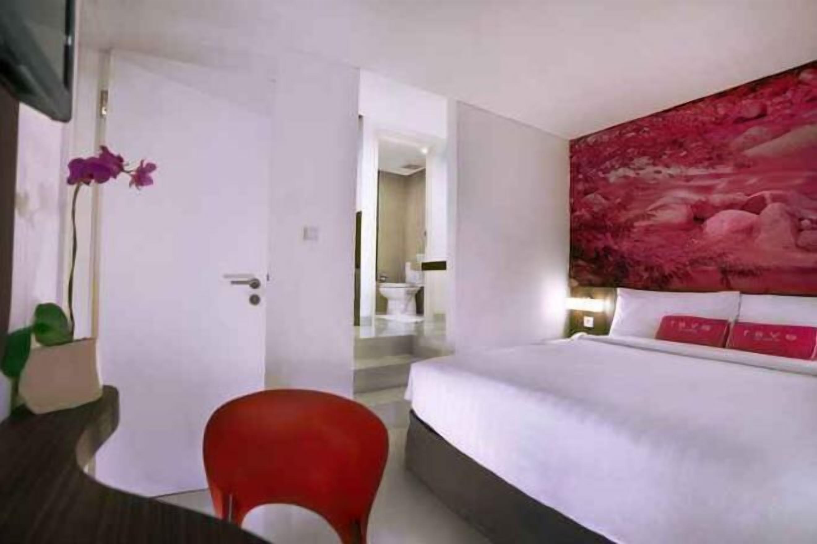 Coffres-forts dans les chambres, bureau, Wi-Fi gratuit, draps fournis