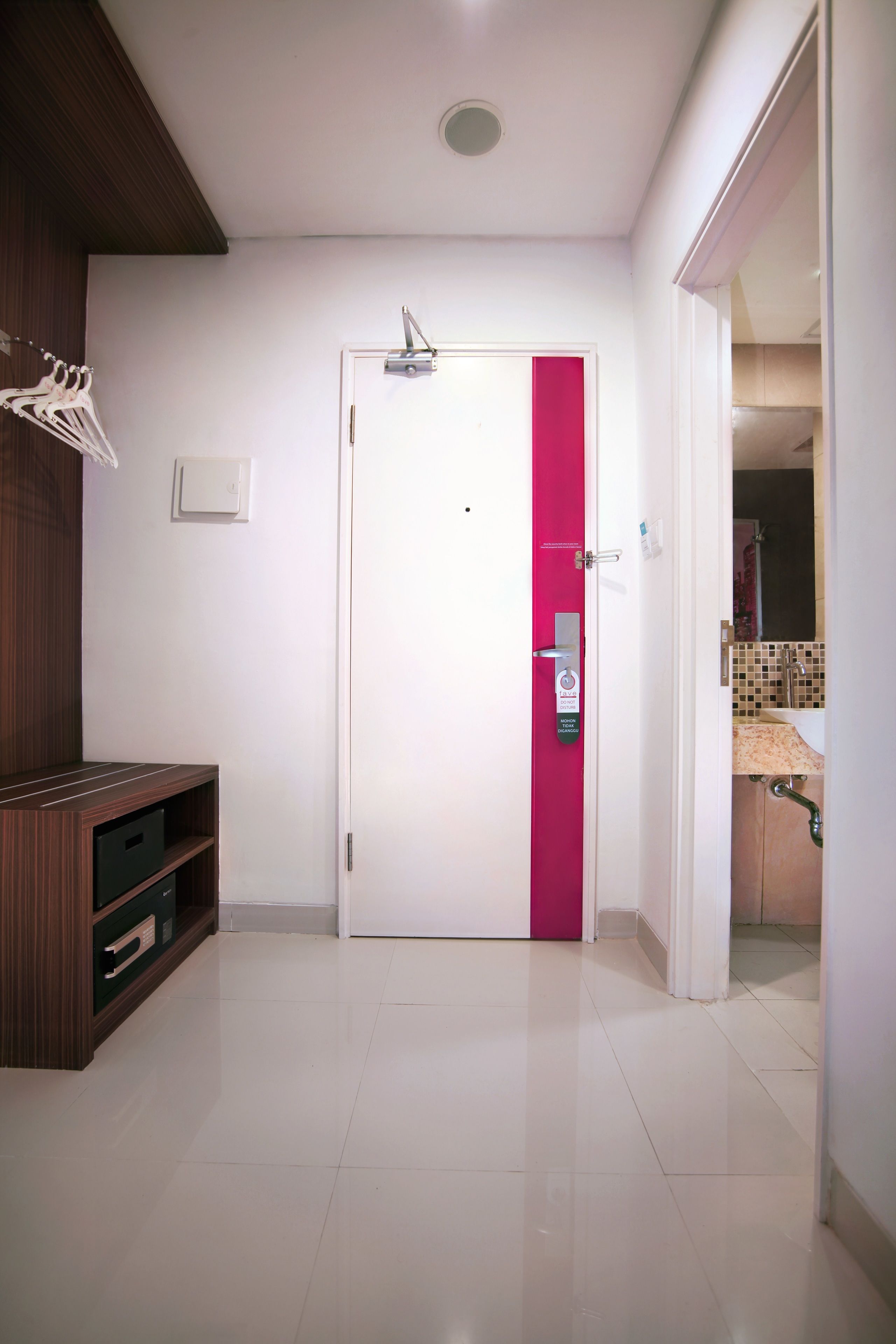 in-room safe, desk, free wifi, bed sheets