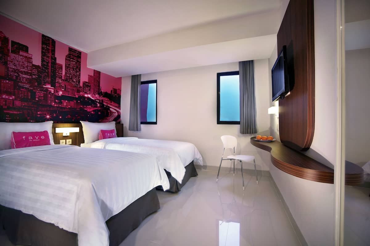 In-room safe, desk, free WiFi, bed sheets