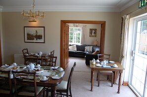 Dining - Lurgan House Bed & Breakfast (Westport)
