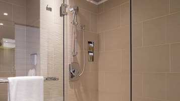 Shower kamar mandi