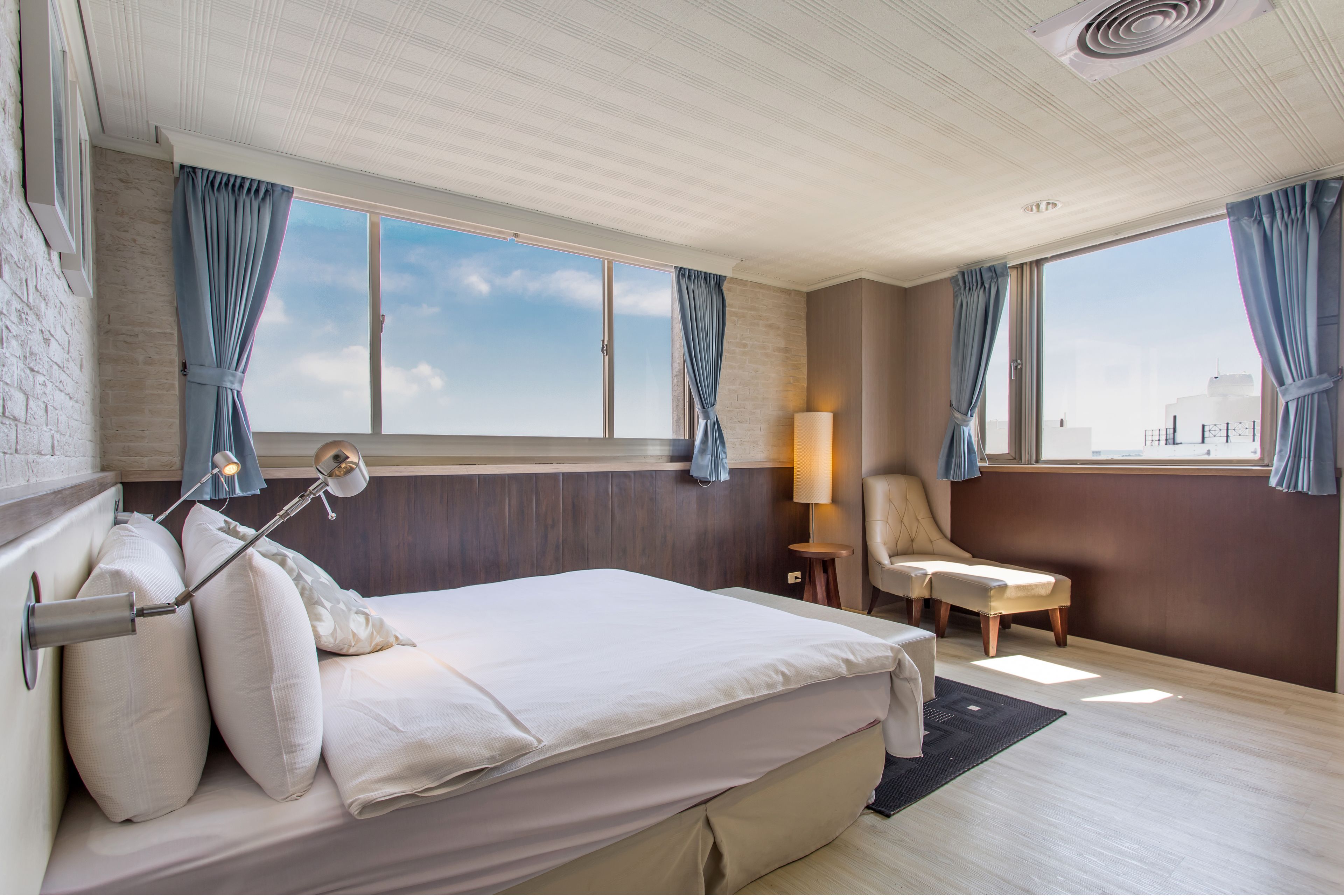 1 bedroom, down duvets, in-room safe, individually furnished