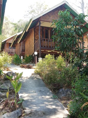 Bungalow Double Air Con - Phi Phi Jungle Hill Bungalow (Ko Phi Phi)