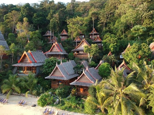 Phi Phi Relax Beach Resort