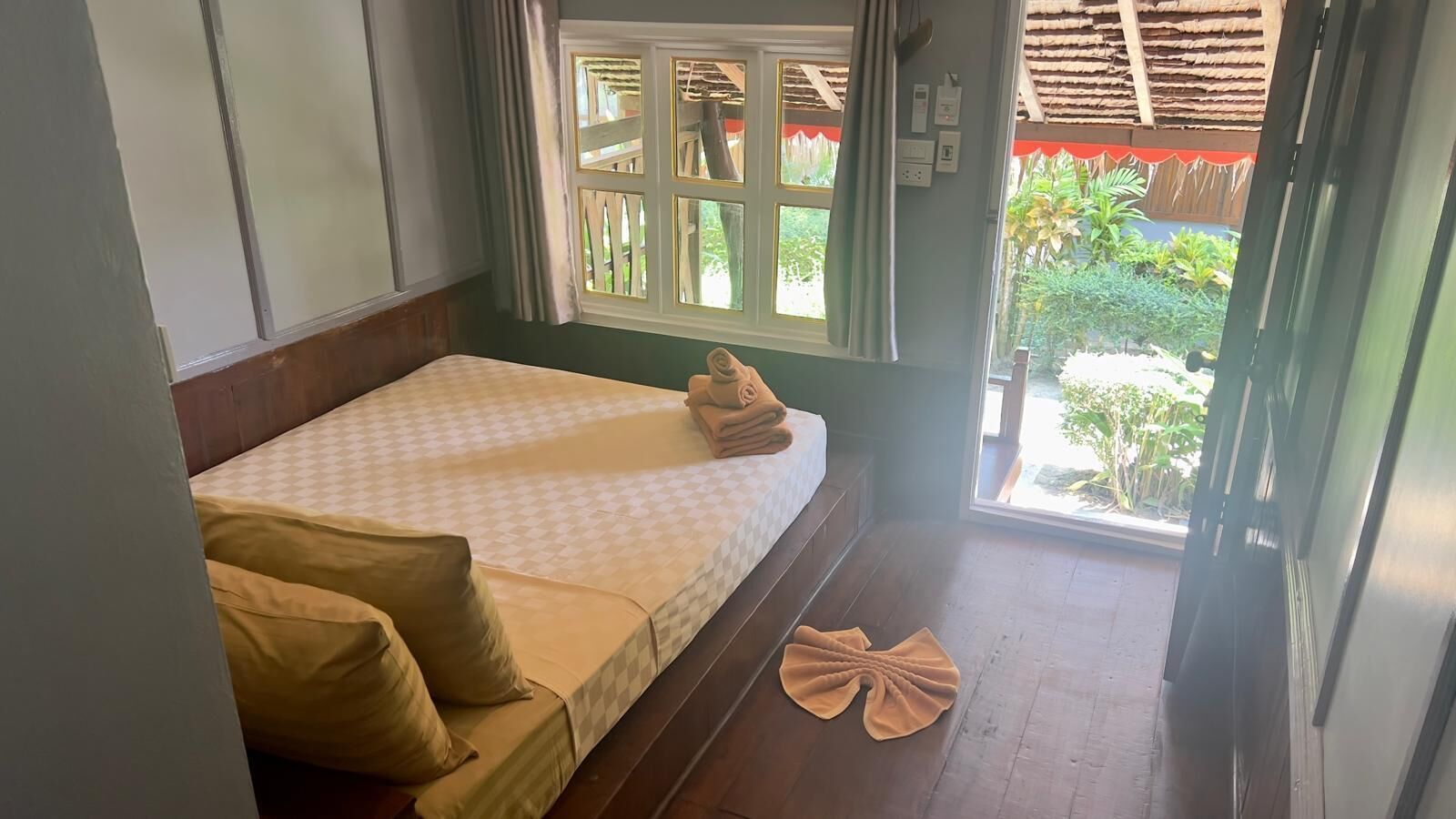 Cottage with Garden View | 1 bedroom, individually furnished, free WiFi, bed sheets