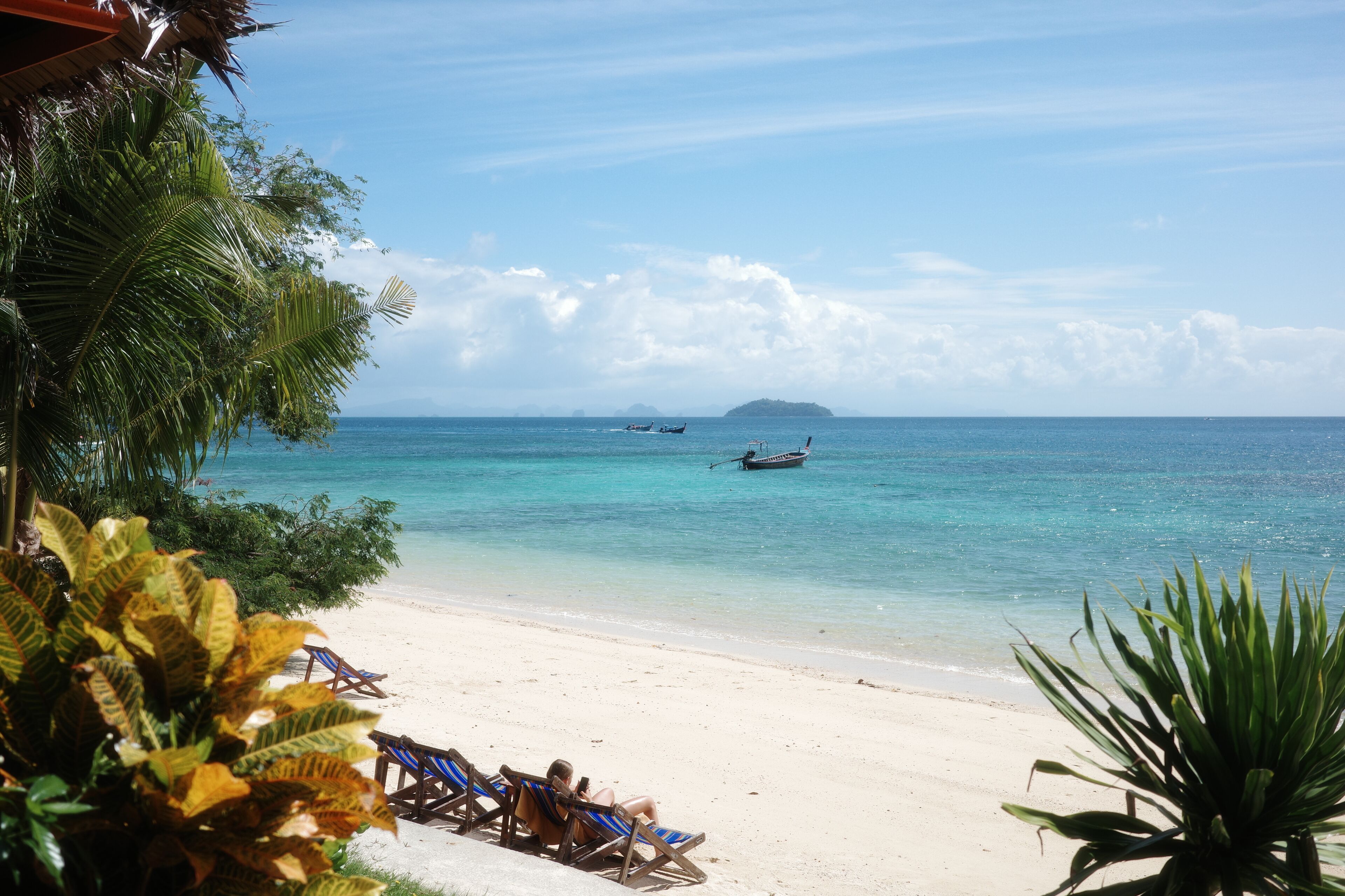 Beach Front Bungalow - Air Conditioning | Utsikt mot strand/hav