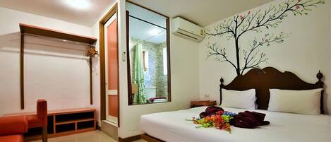 Standard Room | Minibar, caja de seguridad en la habitación, wifi gratis y ropa de cama