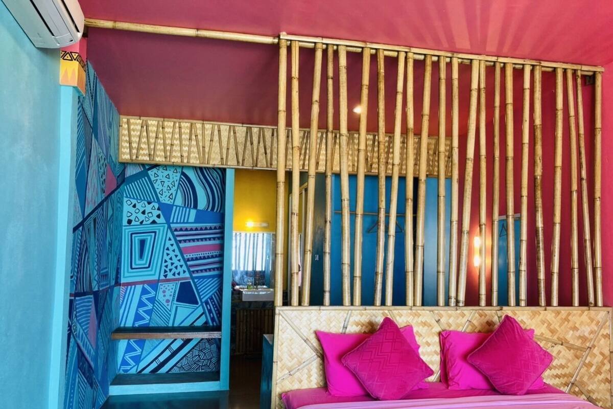 In-room safe, desk, iron/ironing board, free WiFi