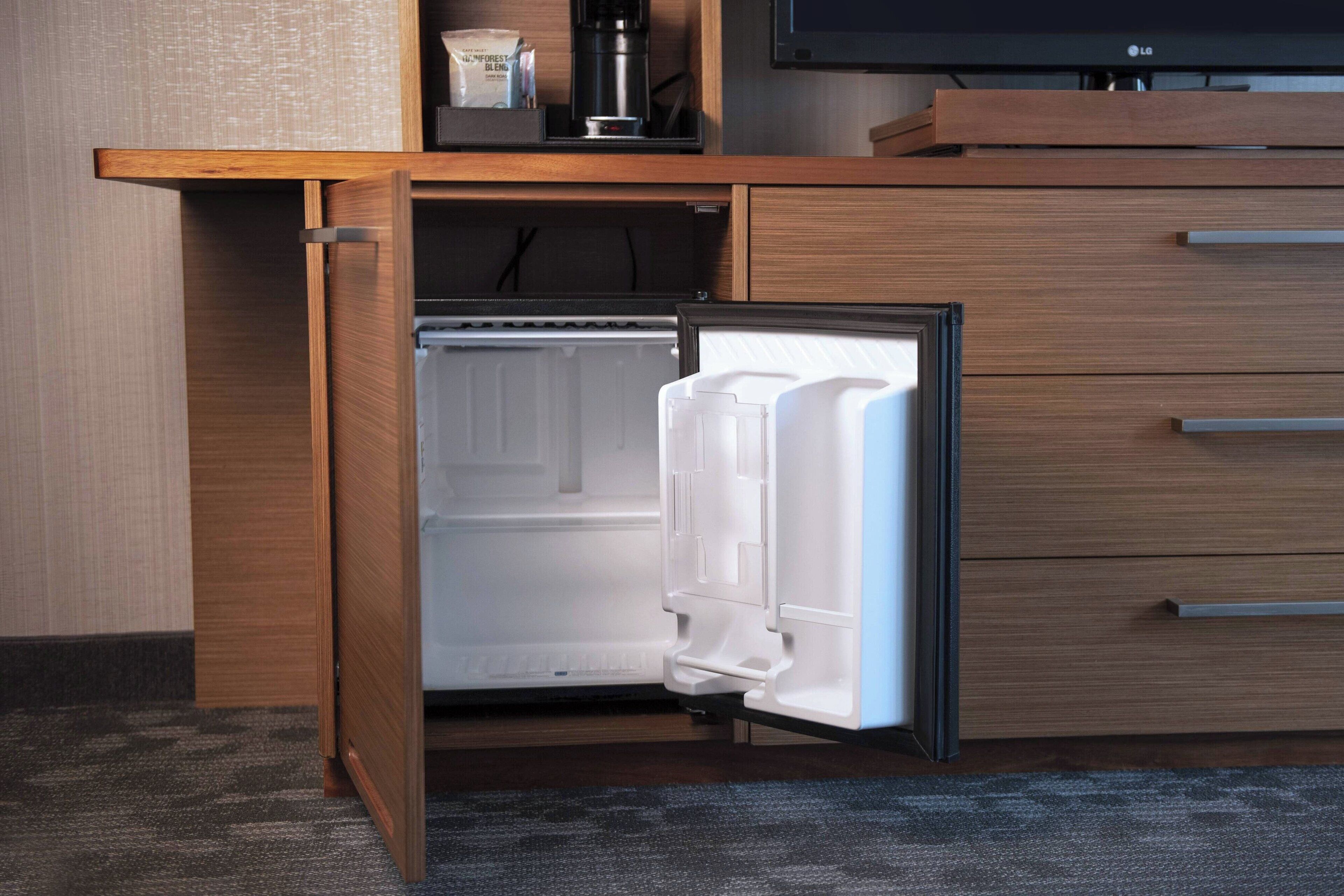 1 bedroom, pillow-top beds, in-room safe, desk