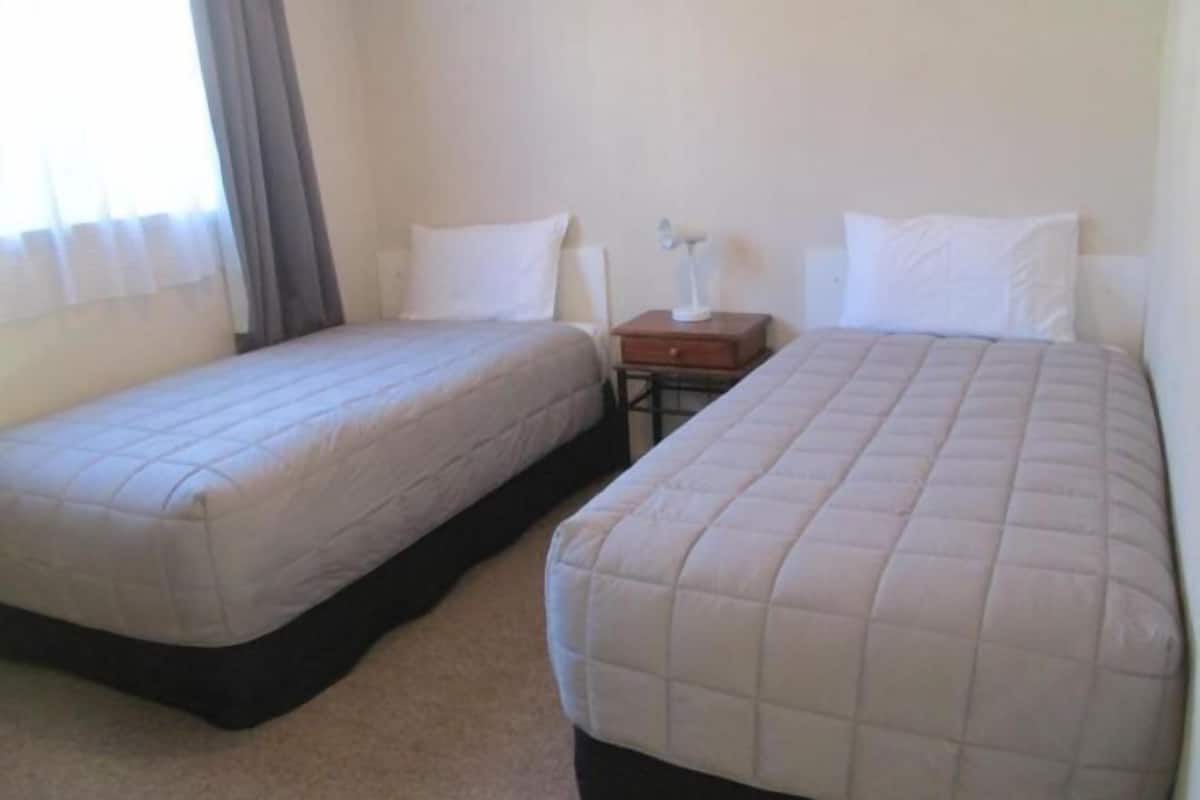 1 chambre, bureau, fer et planche Ă repasser, Wi-Fi gratuit